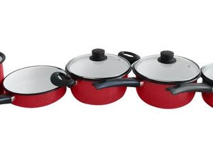 Conjunto de Panelas Esmaldado Vermelha 1 Cacarola n-18 + 1Panela n- 16 + 1 Panela n-18 + 1 Frigideira n-18 + 1 Canecao n- 14.